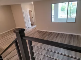 Photo #3: 2429982 Listing 