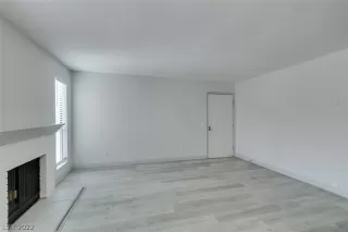 Photo #6: 2429993 Listing 