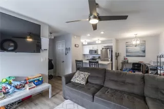 Photo #6: 2430060 Listing