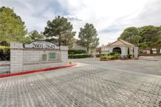 Photo #2: 2430109 Listing 