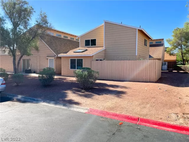 MLS: 2430128 Condo For Sale