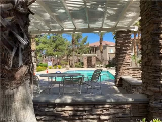 Photo #2: 2430150 Listing 