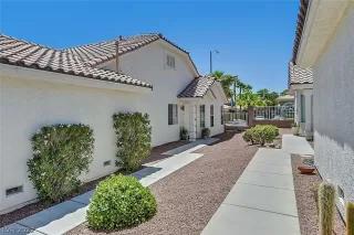 Photo #1: 2430158 Listing 