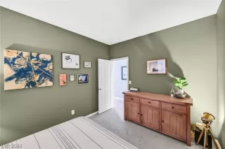 Photo #6: 2430158 Listing 