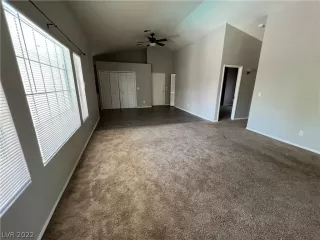 Photo #3: 2430169 Listing 