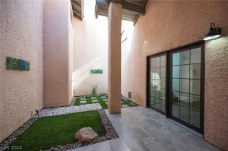 Photo #3: 2430175 Listing 