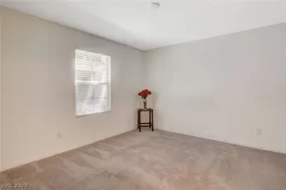 Photo #6: 2430199 Listing 