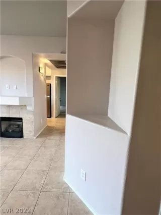 Photo #2: 2430233 Listing 