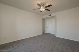 Photo #6: 2430296 Listing 