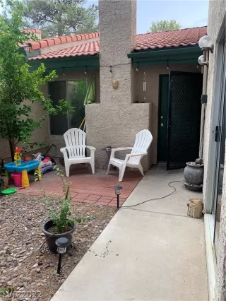 Photo #2: 2430324 Listing 