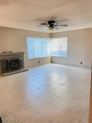 Photo #2: 2430332 Listing 