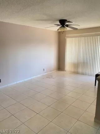 Photo #4: 2430332 Listing 