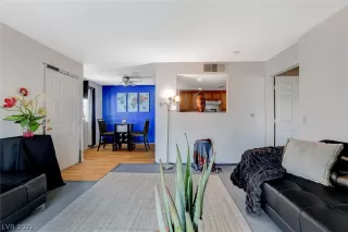 Photo #2: 2430371 Listing