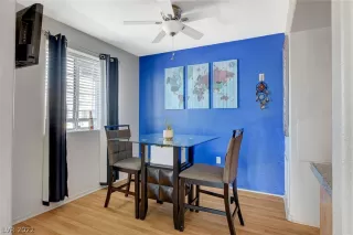 Photo #4: 2430371 Listing