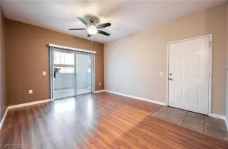 Photo #2: 2430392 Listing 