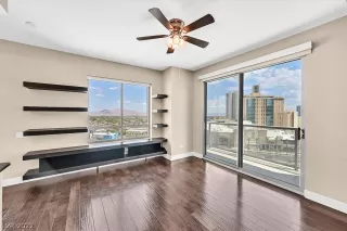 Photo #5: 2430404 Listing 