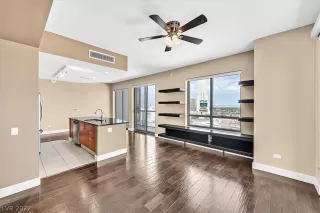 Photo #6: 2430404 Listing 