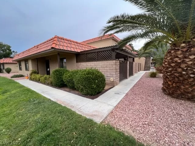 MLS: 2430432 Condo For Sale