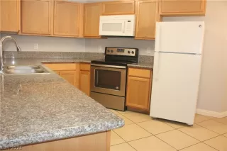 Photo #2: 2430465 Listing 