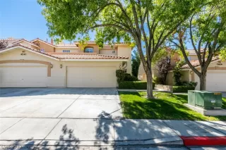 Photo #1: 2430484 Listing