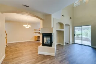 Photo #2: 2430484 Listing