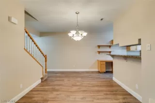 Photo #6: 2430484 Listing