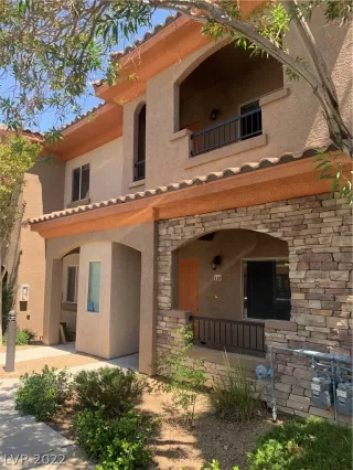 Photo #1: 2430491 Listing 