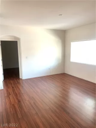 Photo #2: 2430491 Listing 