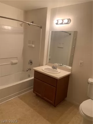 Photo #5: 2430491 Listing 