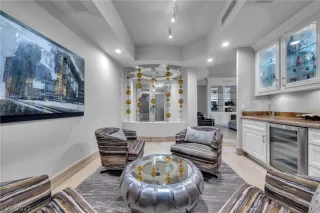 Photo #3: 2430526 Listing