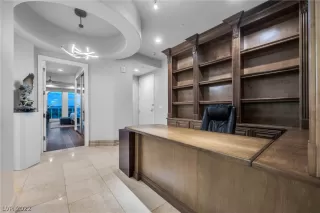 Photo #5: 2430526 Listing