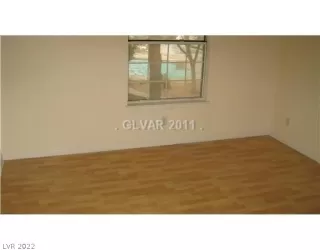 Photo #3: 2430534 Listing 