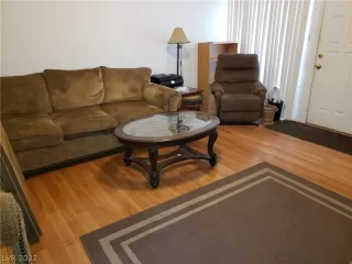 Photo #1: 2430548 Listing