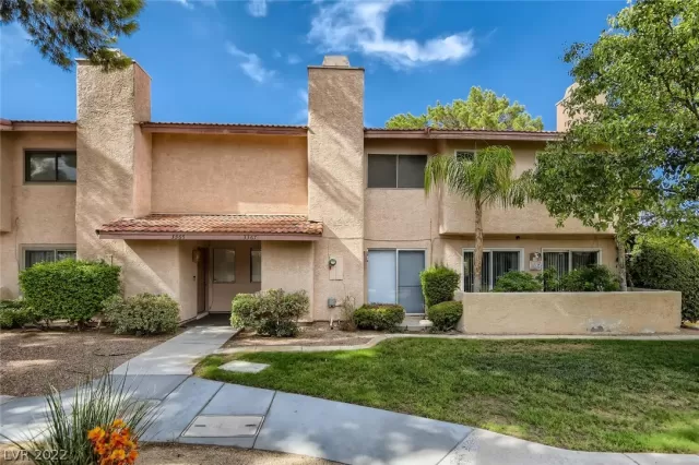 MLS: 2430634 Condo For Sale
