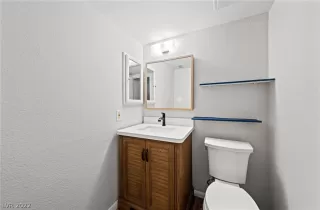 Photo #6: 2430635 Listing