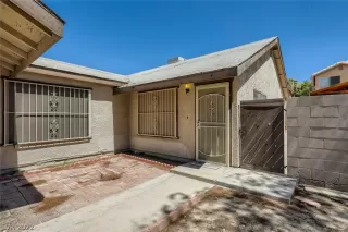 Photo #2: 2430728 Listing