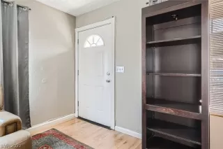 Photo #3: 2430728 Listing