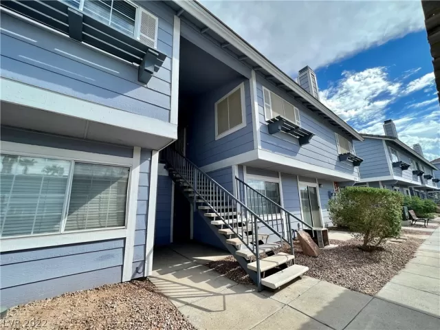 MLS: 2430763 Condo For Sale