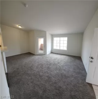 Photo #6: 2430772 Listing 
