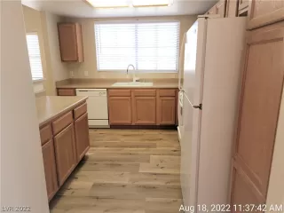 Photo #6: 2430775 Listing 