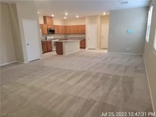 Photo #3: 2430787 Listing 