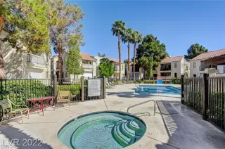 Photo #1: 2430792 Listing