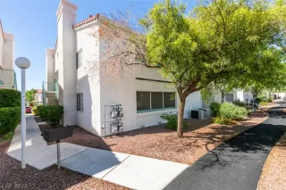 Photo #1: 2430817 Listing