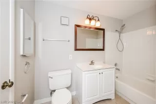 Photo #3: 2430849 Listing