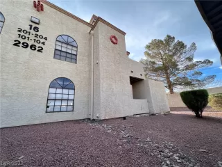 Photo #2: 2430870 Listing 