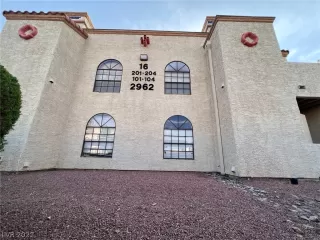 Photo #3: 2430870 Listing 