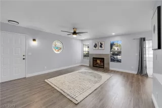 Photo #4: 2430872 Listing