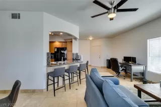 Photo #2: 2430914 Listing 