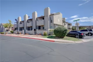 Photo #2: 2430936 Listing 