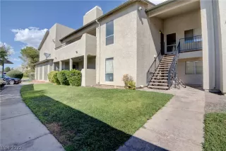 Photo #5: 2430936 Listing 